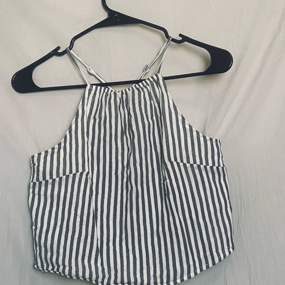 H&M Black and White Sleeveless Crop Tank Top